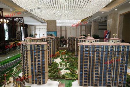 二实小对面人保公司家属院3室2厅1卫56万84m2出售